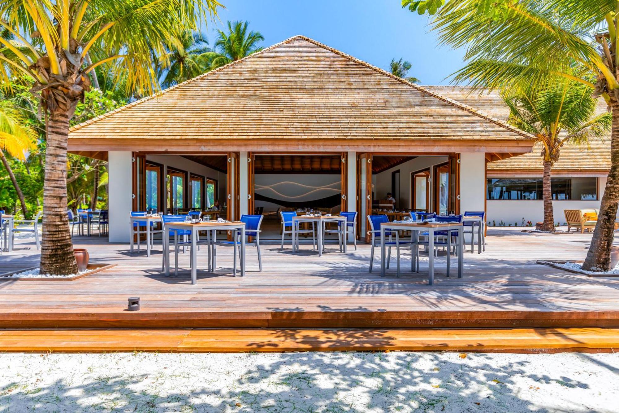 Meeru Maldives Resort Island Dhiffushi Exterior photo