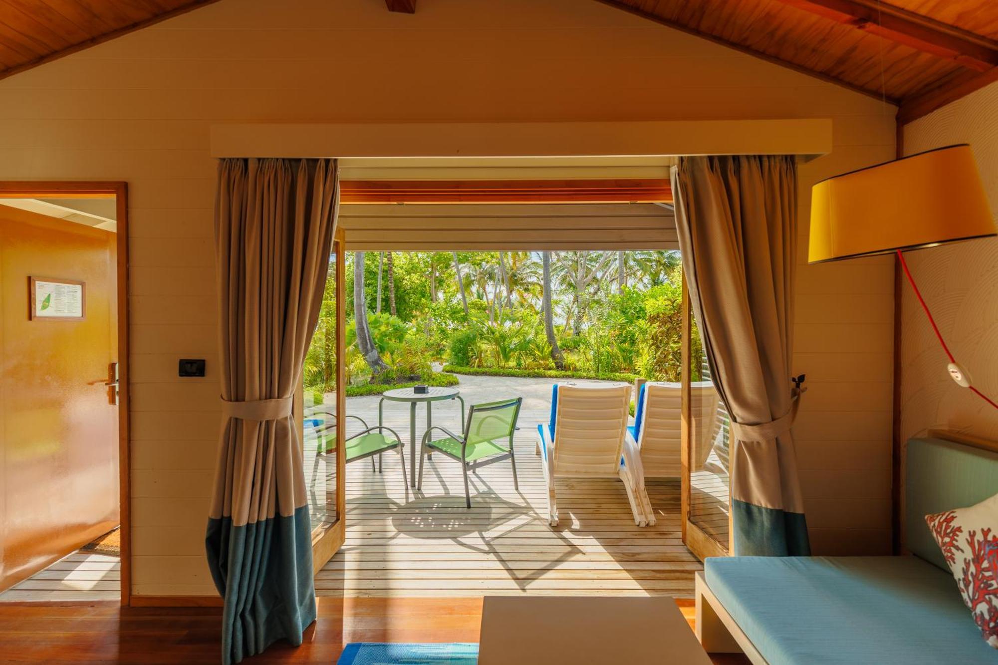 Meeru Maldives Resort Island Dhiffushi Room photo